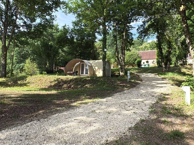 emplacement tente camping rocamadour lot